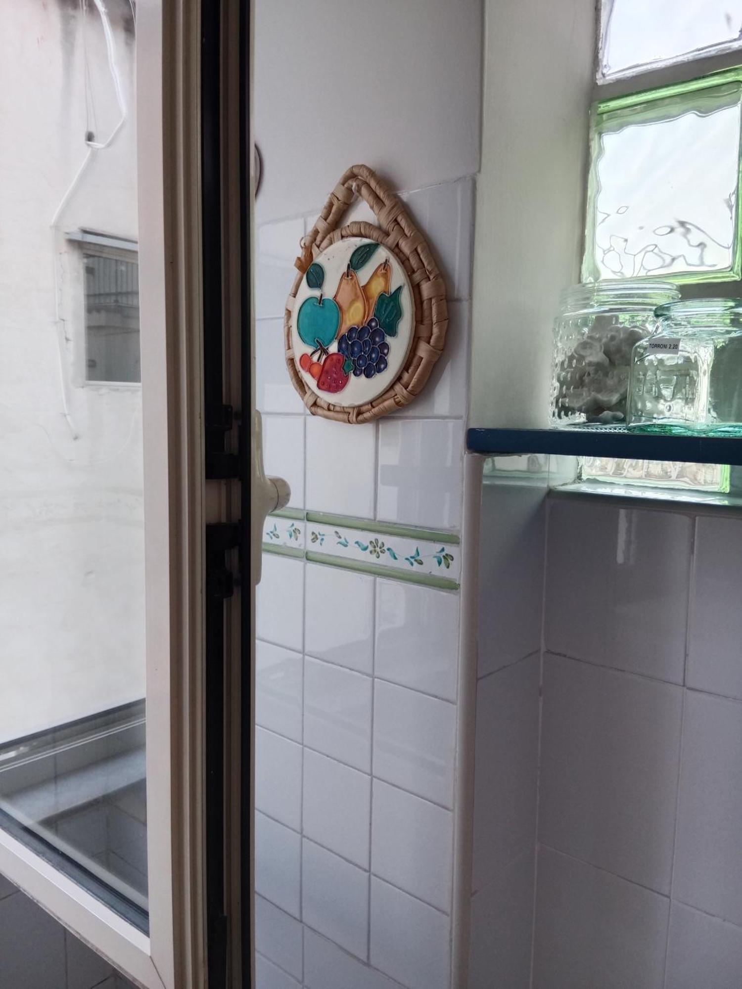 Apartament La Casa Del Sole Neapol Zewnętrze zdjęcie